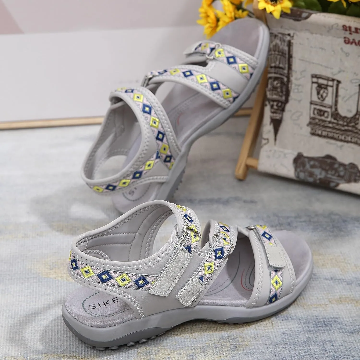 Hiking Sandals Women Waterproof Comfortable Walking Sandal with Adjustable Hook and Loop Strap Summer Beach Outdoor Water Shoes