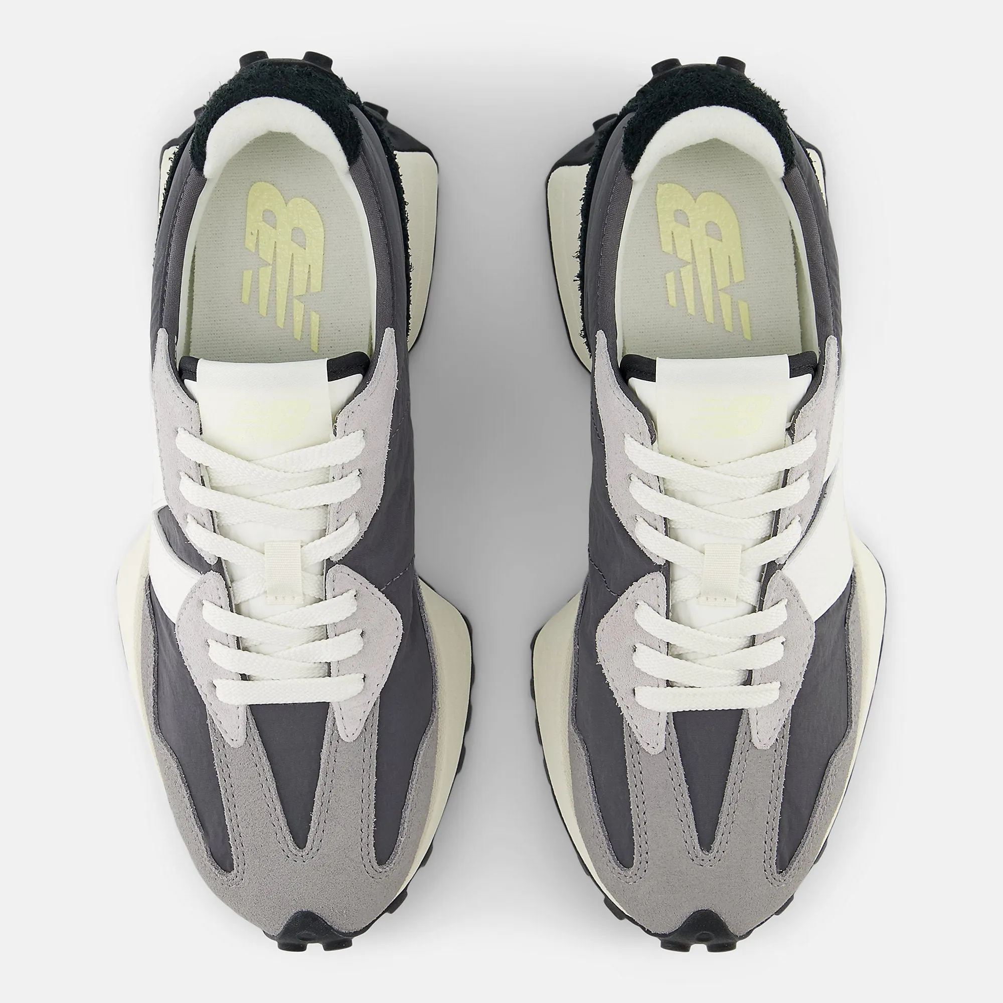 New Balance Womens 327 Fashion Trainers - Magnet / Castlerock
