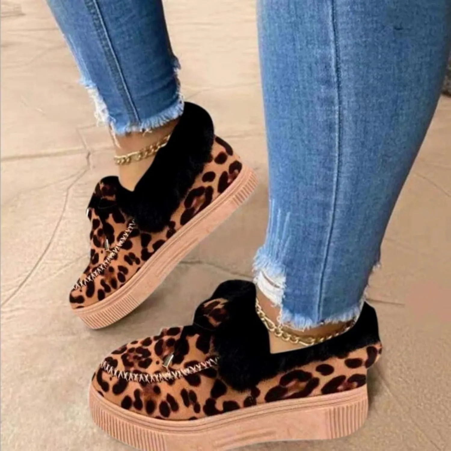 Winter Boots For Women 2024 Slip On Warm Snow Ankle Booties Fashion Fur Lined Outdoor Comfortable Loafers Shoes